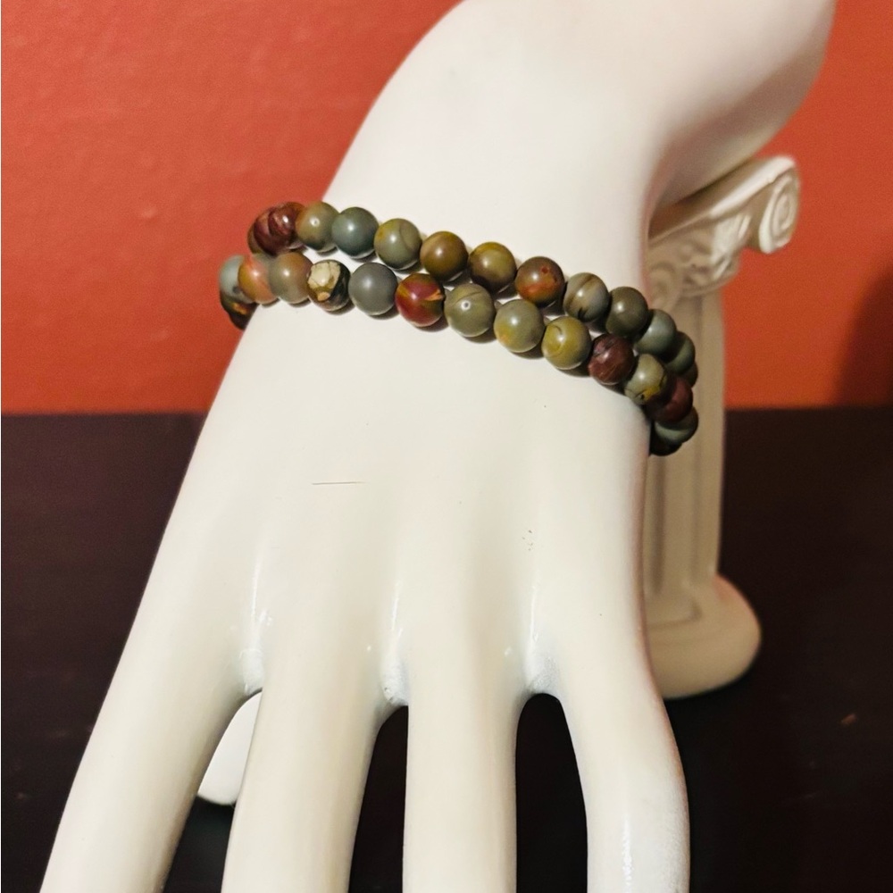 Elegant Multicolor Beaded Bracelet